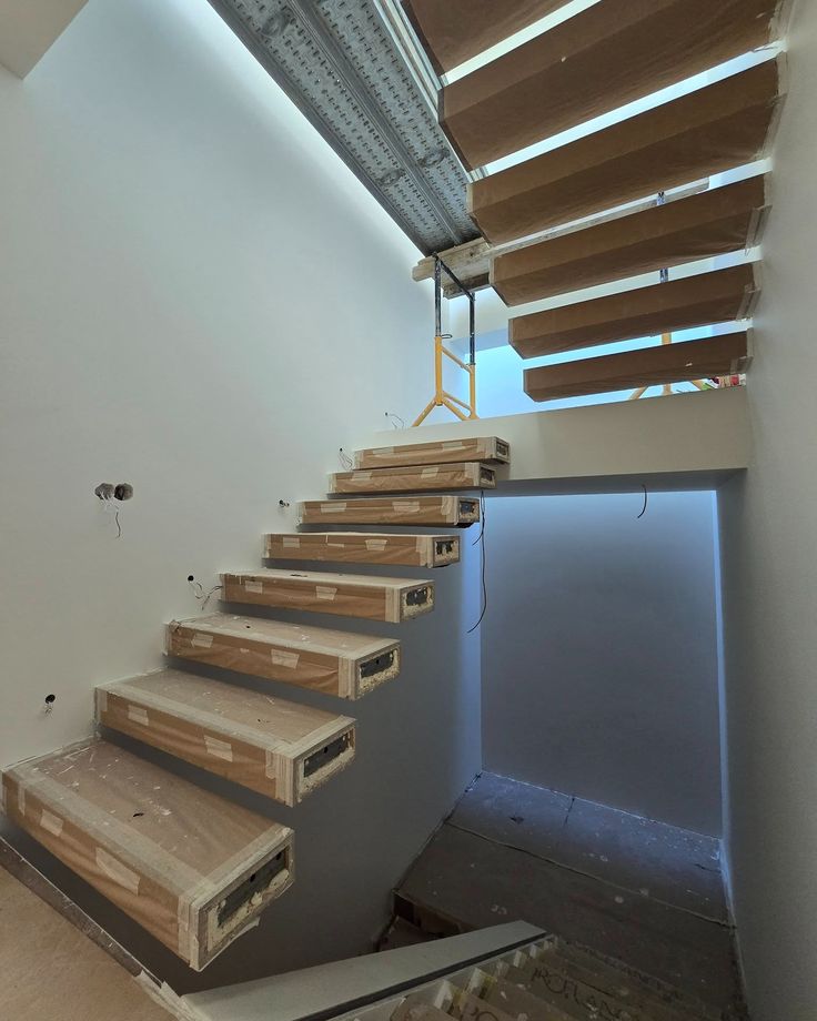 Escalier suspendu